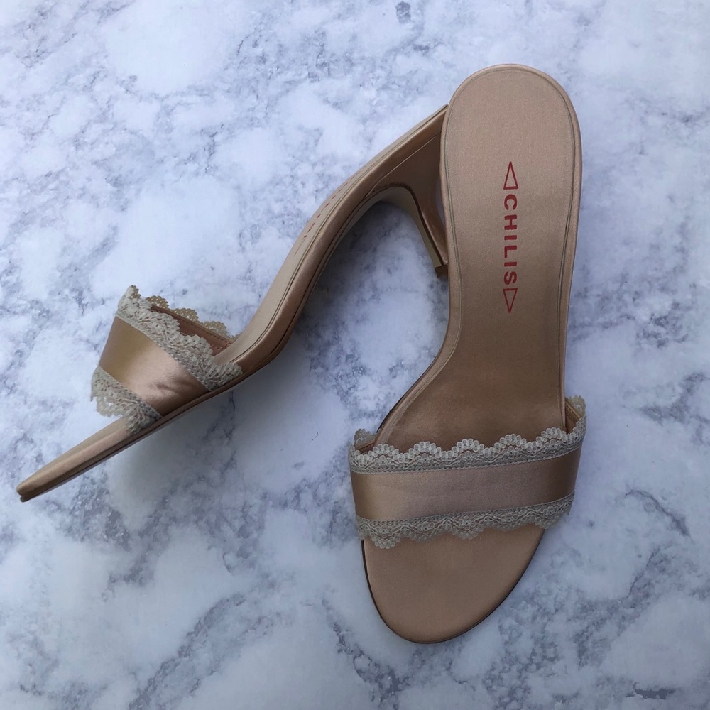 Peach lace and silk slip on heels